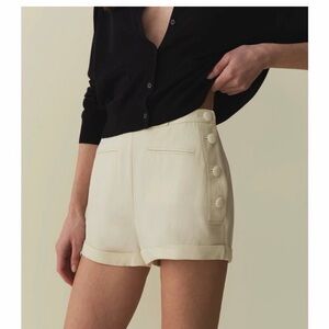 Doen Avon Cream High-Waist Button Side Shorts
